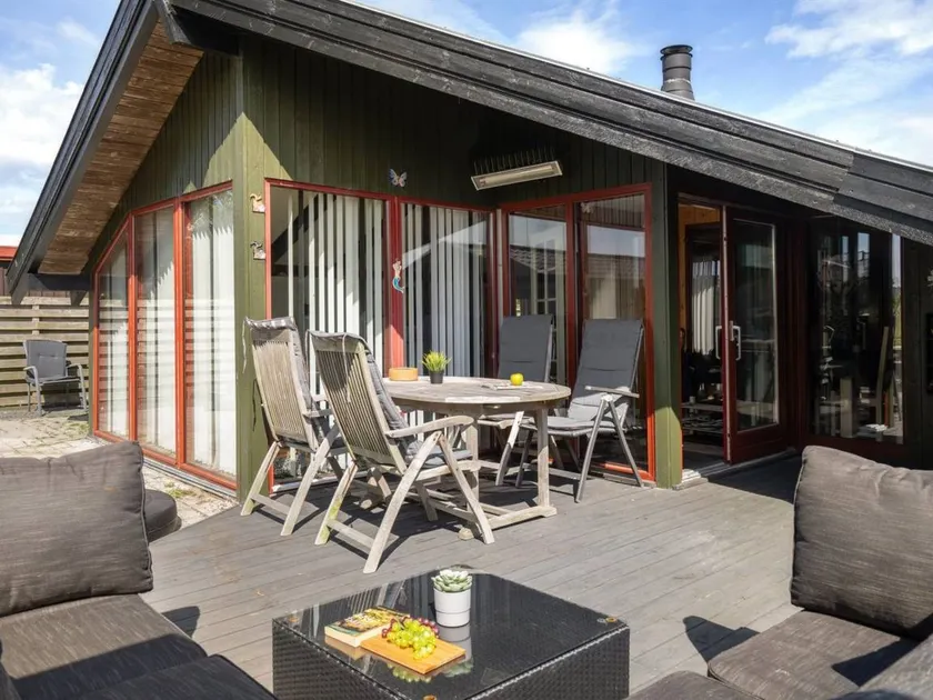 Holiday Home Wildemor 35m from the sea by Interhome - Image 1