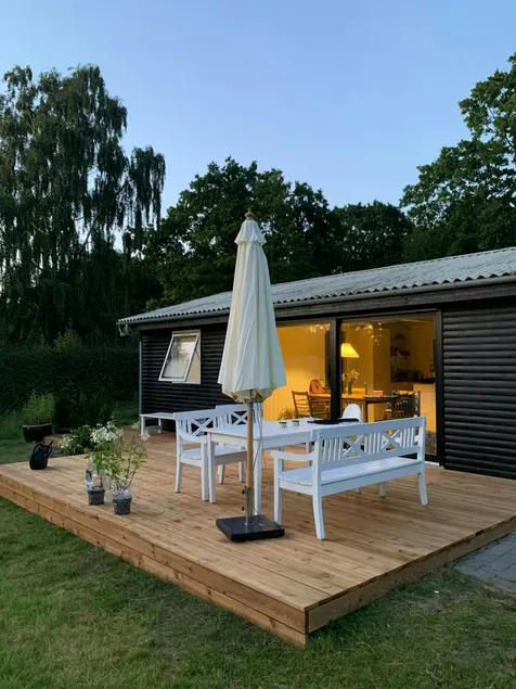 House with garden, BBQ & terrace - Image 1