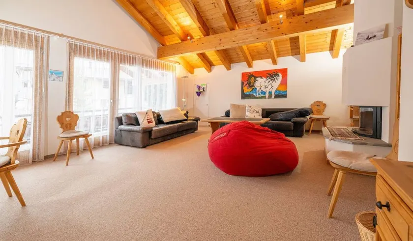 4-Zimmer Wohnung zentral gelegen in Lenzerheide - Image 1