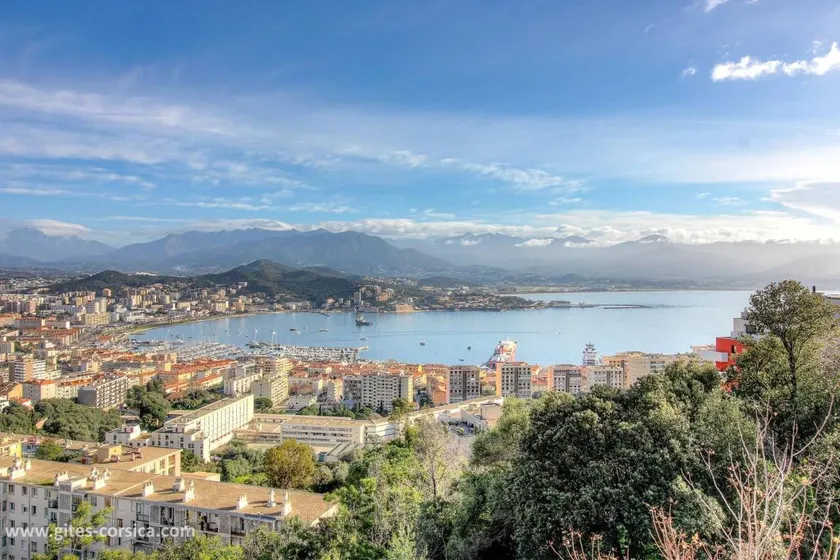 Ample gite with barbeque, garden & terrace | Sea view | Pet-friendly - Image 1