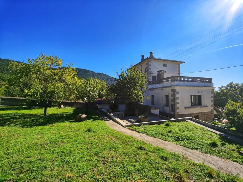 House with BBQ, terrace & garden | Mountain view - Image 1