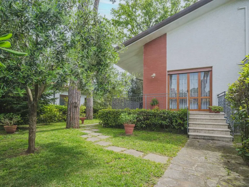 Maison de vacances avec barbecue et jardin - Image 1