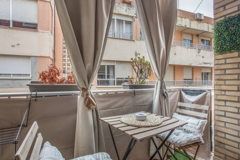 Apartment 'Playa Valencia' with Terrace, Wi-Fi and Air Conditioning - Image 1
