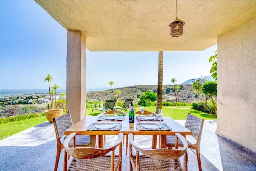 Fully equipped charming apartment with garden, terrace & heated pool | Mountain view - Image 1