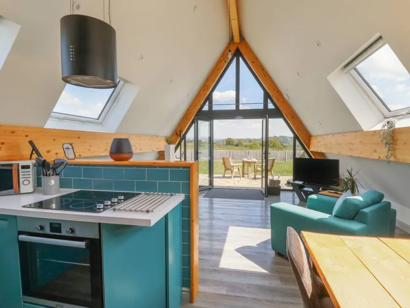 Cottage with garden & jacuzzi - Image 1