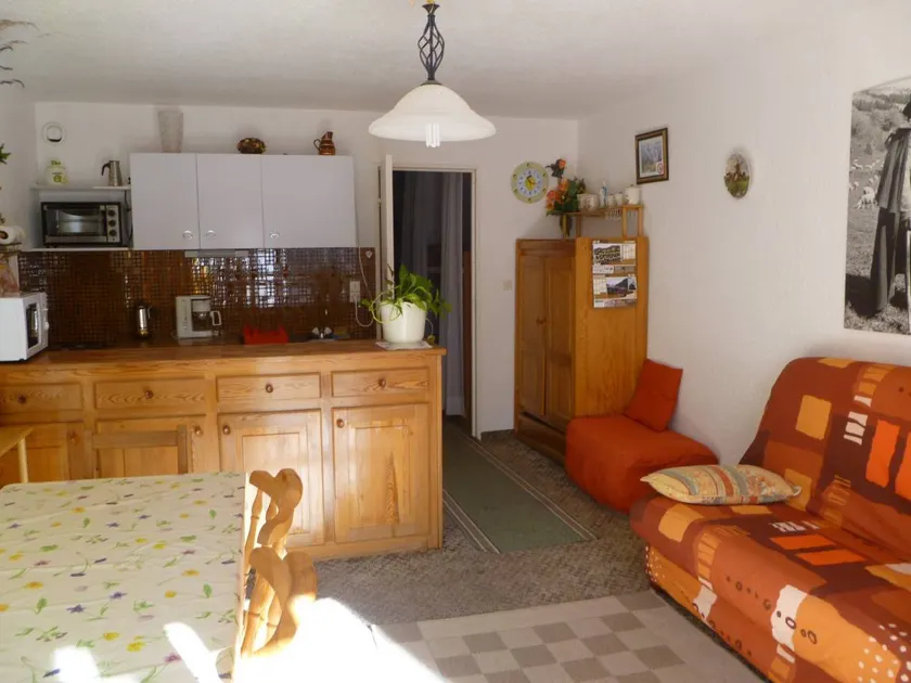 House | Mountain view - Image 1