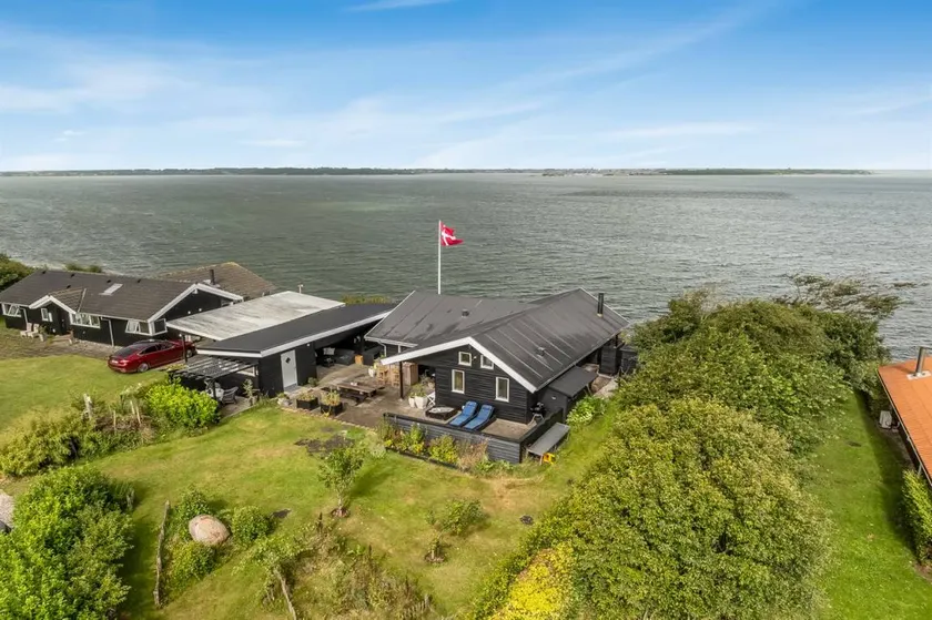 Holiday home, 32-5074, Glyngore - Image 1