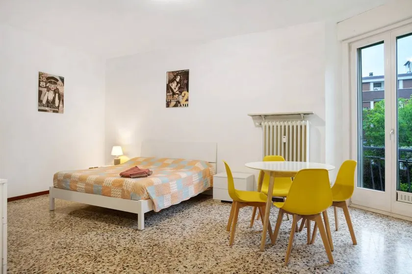Dedicated room - Image 1