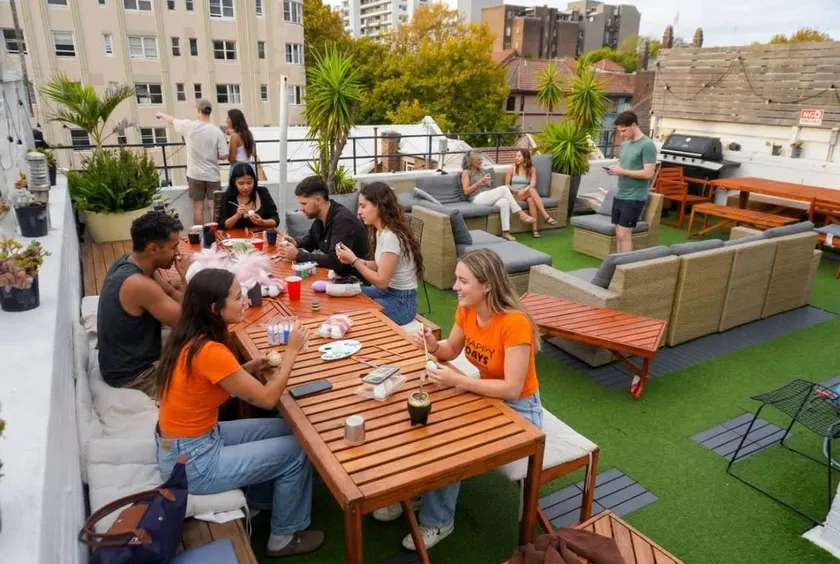 Tequila Sunrise Potts Point Hostel - Image 1