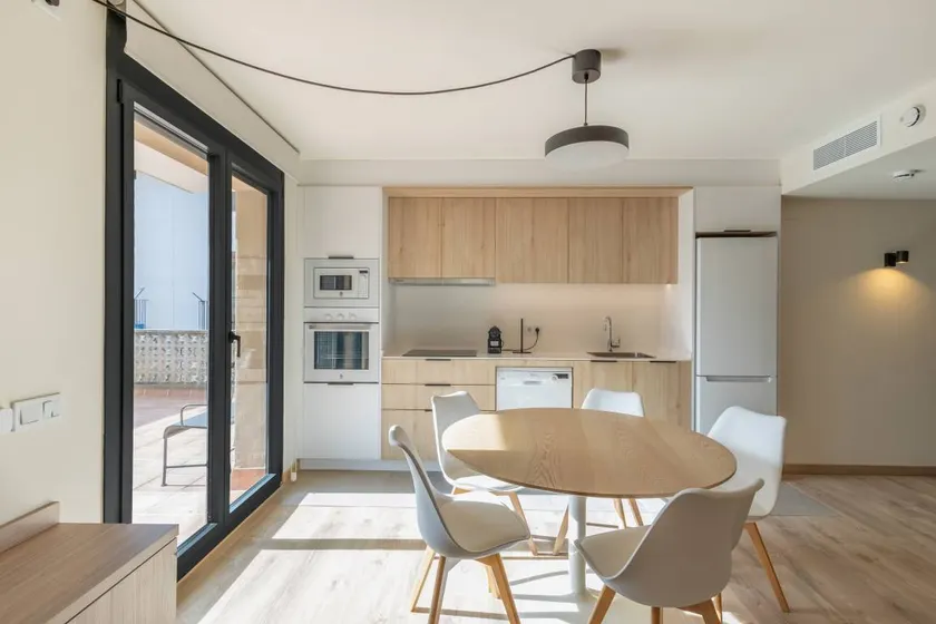 Aparthotel with terrace | Mountain view - Image 1