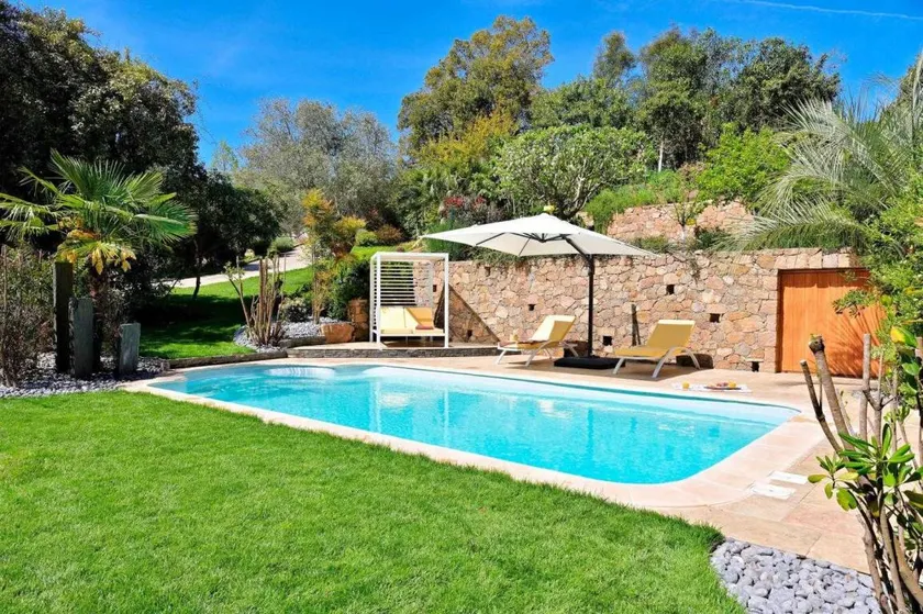 Charming gite with garden, terrace & pool | Mountain view | Close to the beach - Image 1