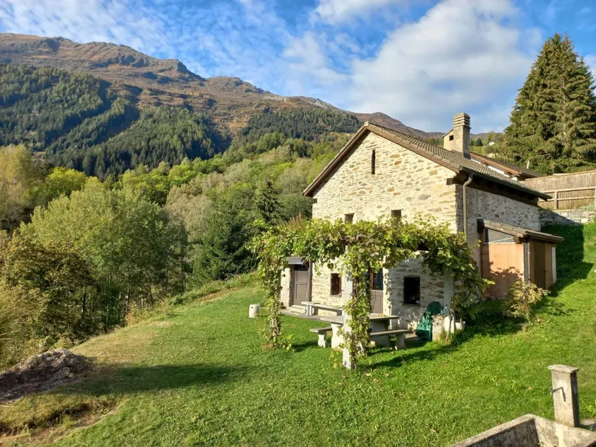 Ferienhaus mit Terrasse, Grill und Garten | Bergblick | Ideal für Homeoffice - Image 1