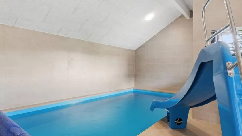 Family-friendly house with pool, barbecue & garden | Pets allowed - Image 1