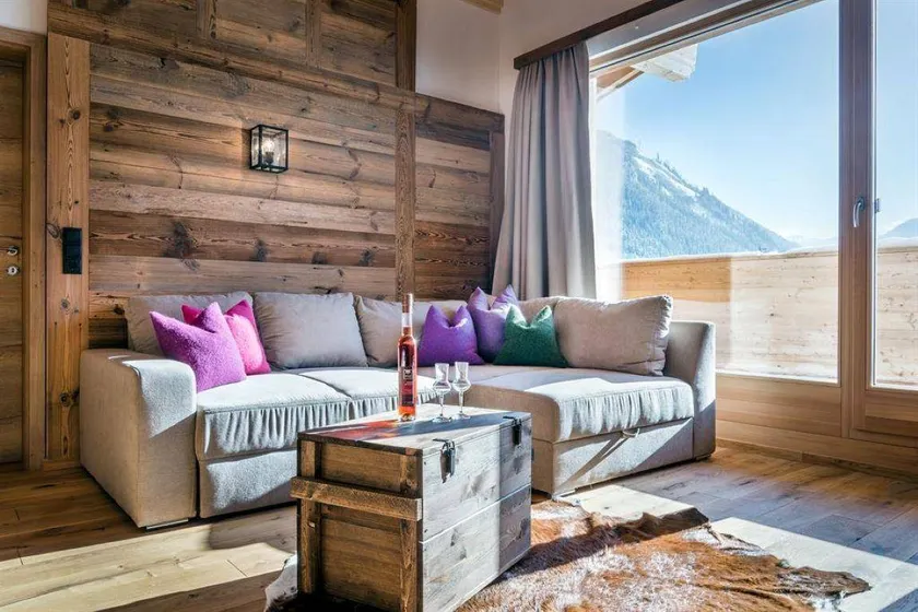 Holiday apartment with pool, sauna & terrace - Image 1