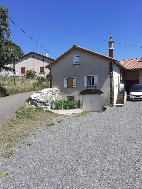 Holiday home with garden - Image 1