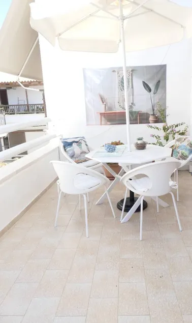 Family-friendly holiday apartment with terrace | Sea view | Close to the beach - Image 1