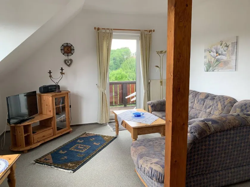 Apartment '1, Größe 90qm' with Balcony and Wi-Fi - Image 1