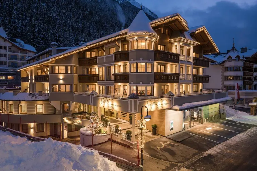 Family-friendly aparthotel with sauna & terrace | Next to the ski - Image 1