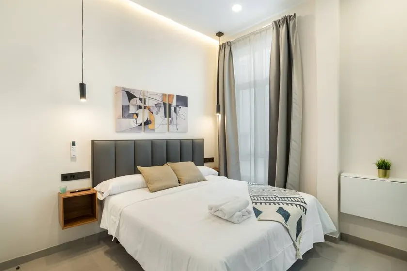 Lovely studio with terrace | Close to the beach - Image 1