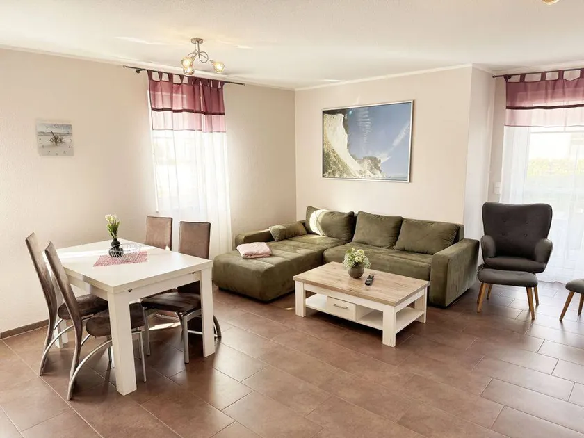 Family-friendly pleasant apartment with terrace & garden | Beach nearby | Pets are welcome - Image 1