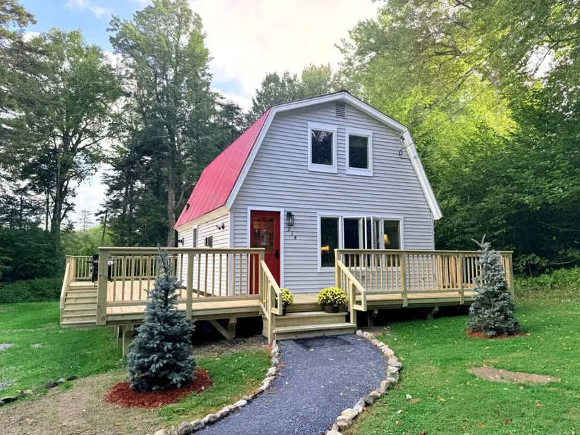 Cozy Woodland Retreat with Propane Fireplace & Deck in Woodford, Vermont - Image 1