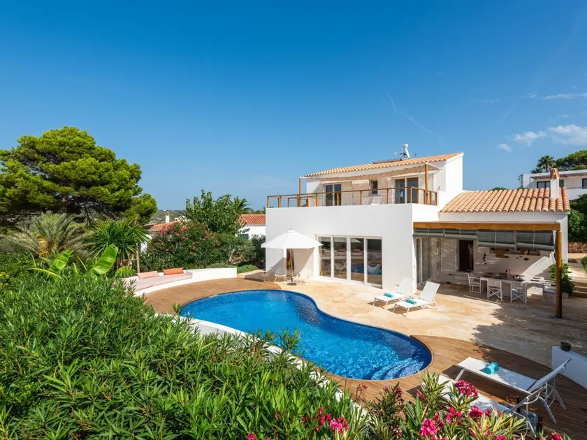 Villa with garden, private pool & barbecue - Image 1