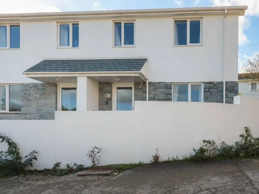 Cottage with barbeque & garden | Beach view - Image 1