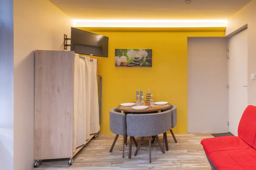 Holiday apartment | City view - Image 1