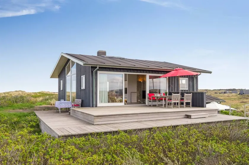 Fully equipped house with terrace | Sea view | Beach nearby - Image 1
