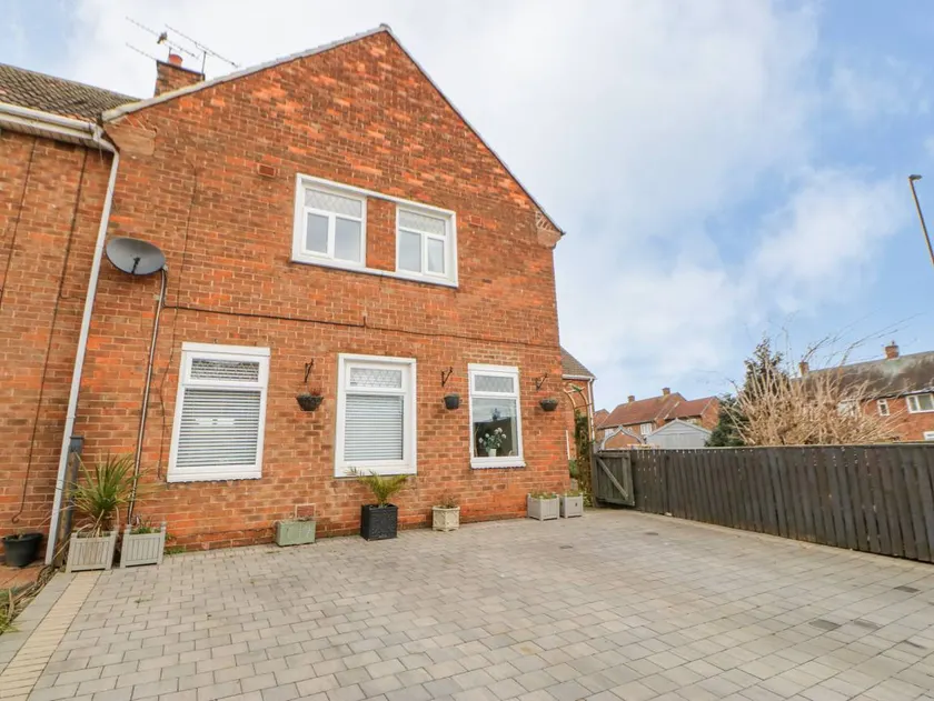 Cottage with garden | Beach view - Image 1