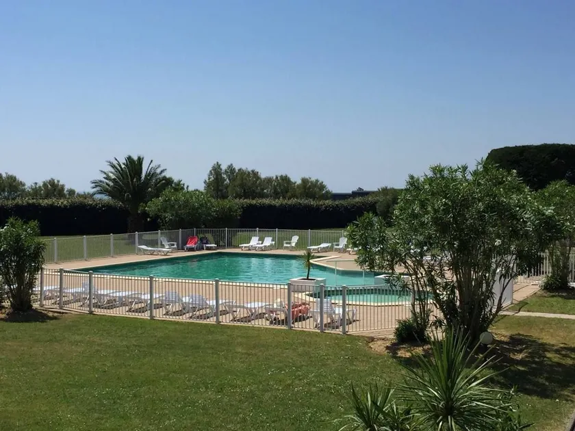 Appartement avec piscine - Image 1