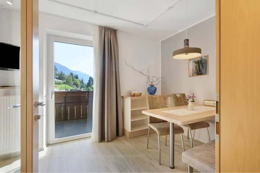 Apartamento vacacional apta para familias con jardín y barbacoa | Vistas al jardín | Perfecto para el trabajo en remoto - Image 1
