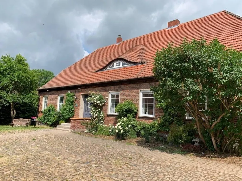 Ruhige Fewo In Der Forsterei Kalkhorst - Komfort & Historisches Ambiente - Image 1