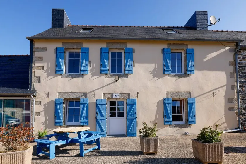 Bed and breakfast with terrace & garden | Garden view | Pet-friendly - Image 1