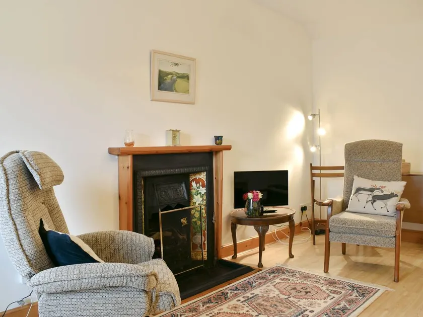 Children-friendly cottage with garden | River view - Image 1