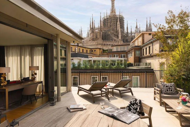Family-friendly wonderful holiday apartment with garden & terrace | Next to Milan Cathedral | City view | Perfect for remote work - Image 1