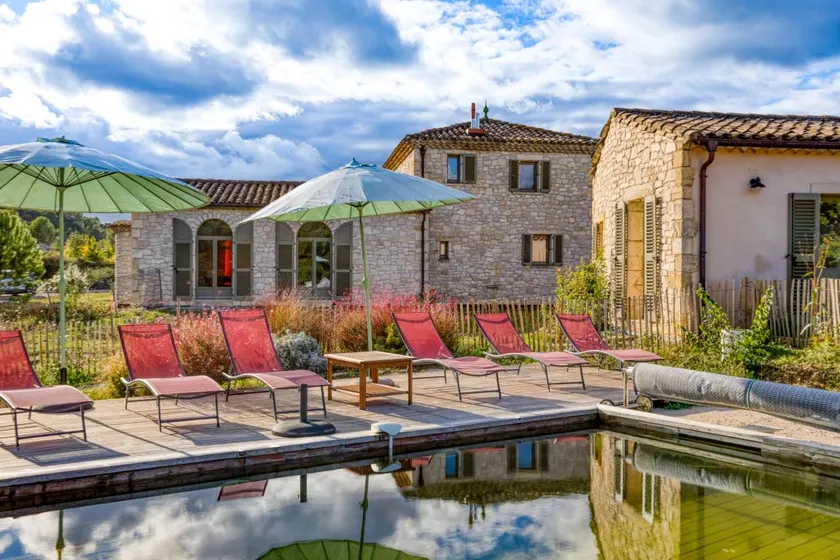 House with garden, heated pool & hot tub | Garden view | Suitable for remote work - Image 1