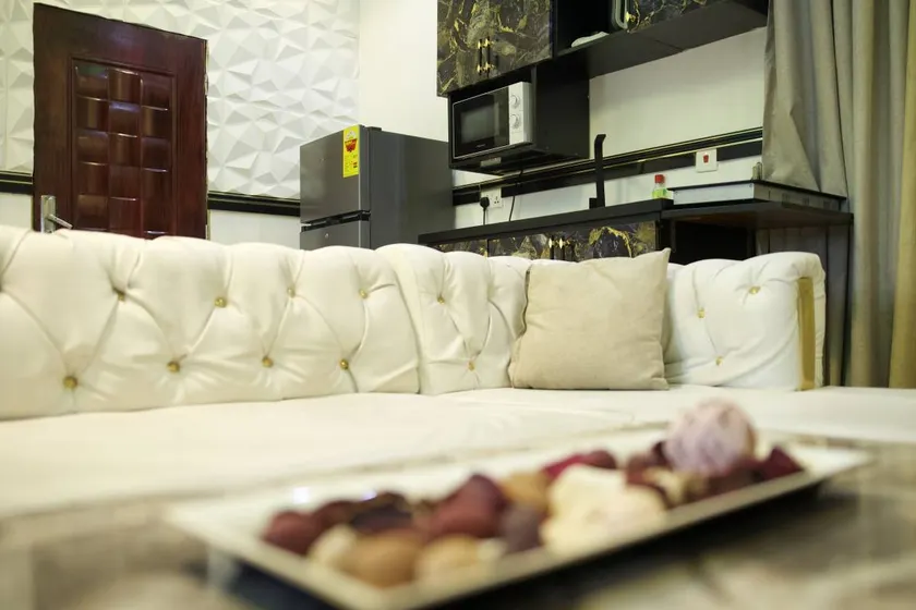 Holiday apartment with terrace, BBQ & private pool | River view - Image 1