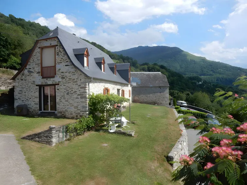 Cottage with BBQ | Mountain view - Image 1
