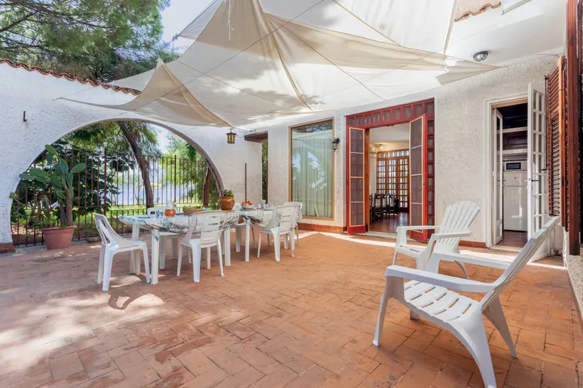 Villa avec barbecue, terrasse et jardin | Vue mer - Image 1
