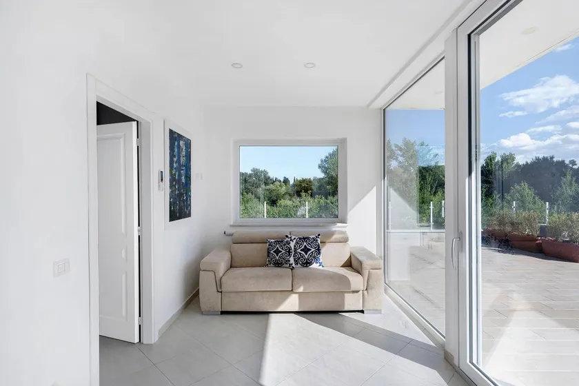 Gemütliches Apartment mit beheiztem Pool, Terrasse und Garten | Seeblick - Image 1