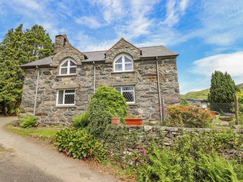 Child-friendly cottage with garden | Beach view | Pet-friendly - Image 1