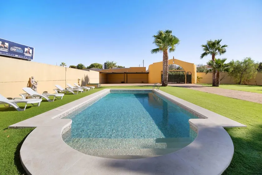 Ferienhaus 'Villa Juani' mit Pool, Garten, Terrasse und WLAN - Image 1