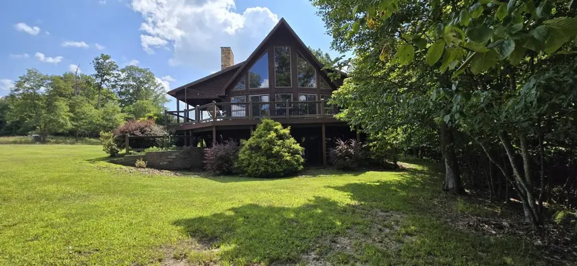 Chalet avec jacuzzi - Image 1