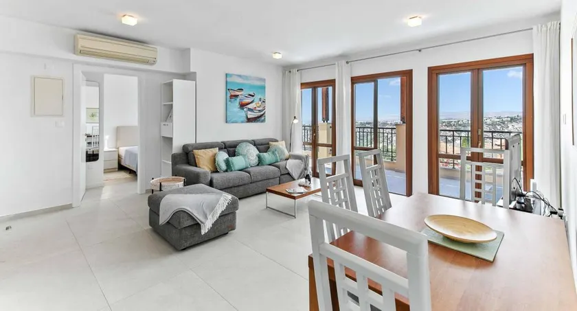 Apartamento vacacional con piscina y barbacoa | Vistas al mar - Image 1
