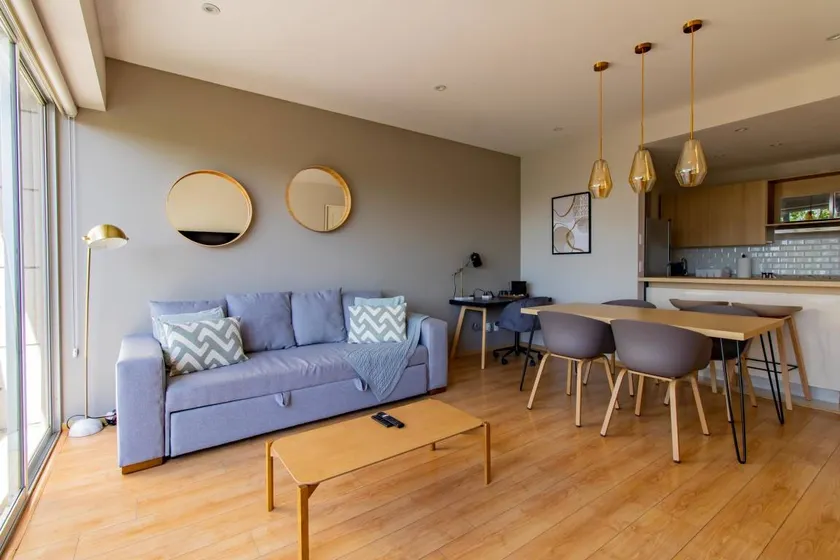 Apartamento vacacional con jardín, barbacoa e internet de alta velocidad | Vistas a la montaña - Image 1