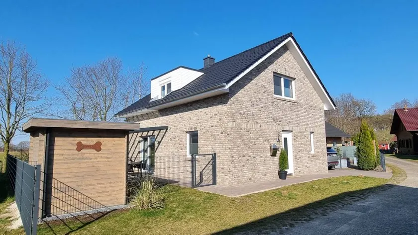 House with terrace & garden | Good for workation - Image 1