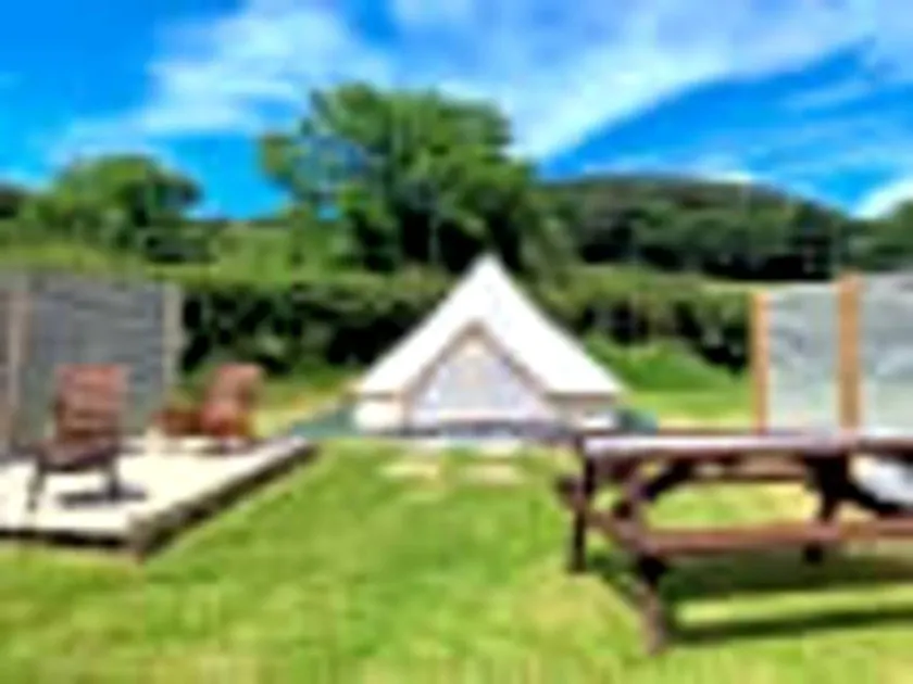 Charming Bell Tent in the Welsh Countryside near Snowdonia National Park - Image 1