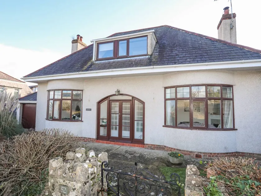 Cottage with garden | Beach view - Image 1