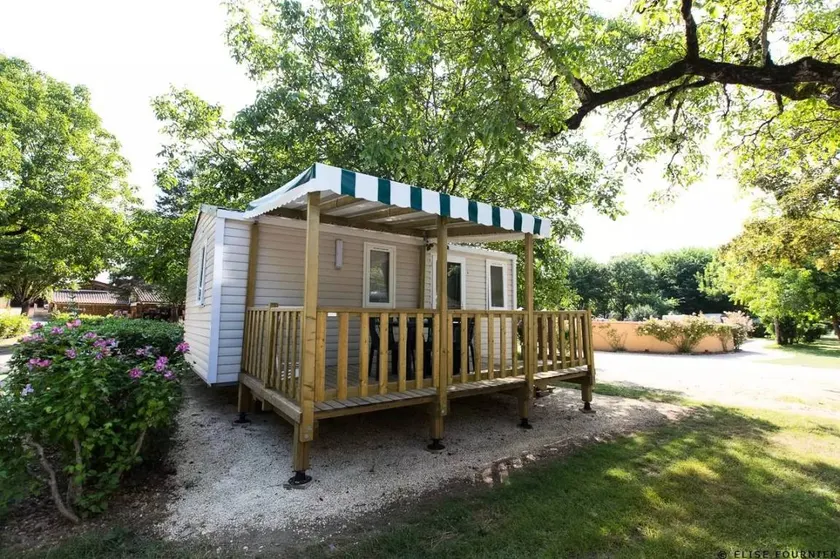 Merveilleux mobil-home avec barbecue et terrasse - Image 1
